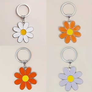 Cute Daisy Flower Keychain Cute Metal Keychain Ring Wallet Bag Backpack Charm Car Key Accessories Women Girls Gift